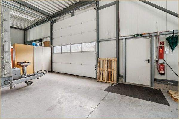 Produktions- & Lagerhalle