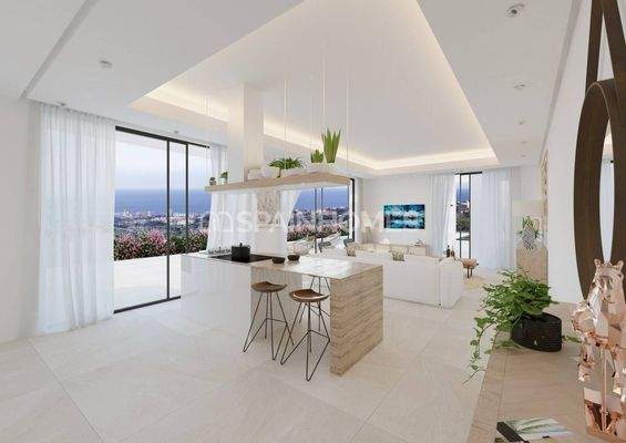 Well-Located Detached Villas with Sea Views in Mijas