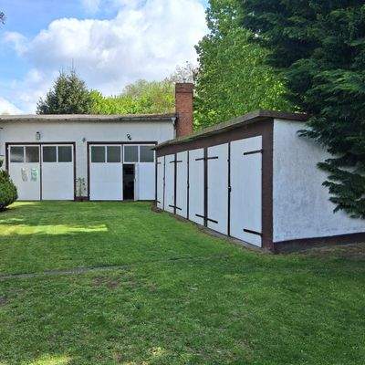 Werkstatt und Garagen.jpg