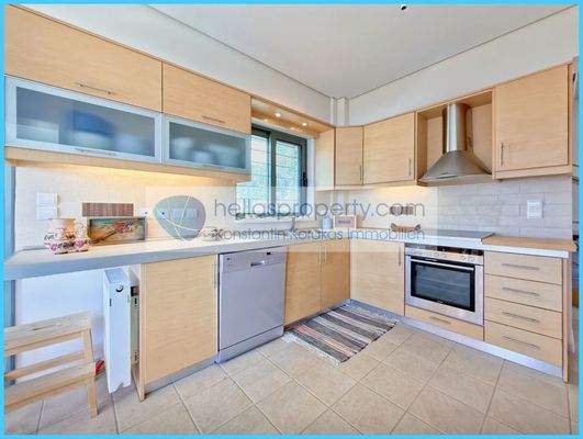 1998431dd58e4edc9a1bead42350f324-original