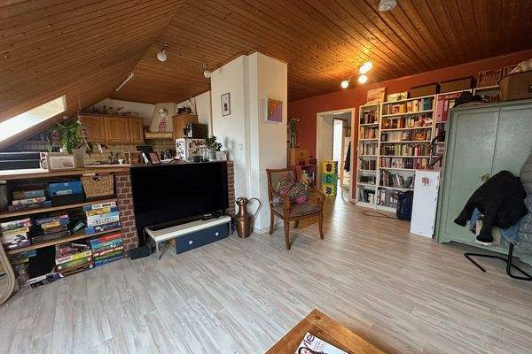 Wohnzimmer offene Küche