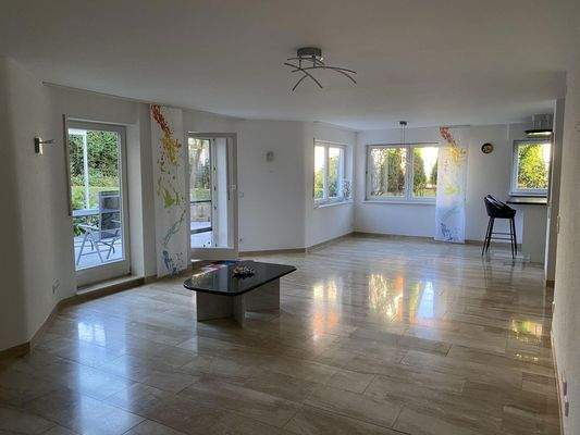 Wohn- und Essbereich