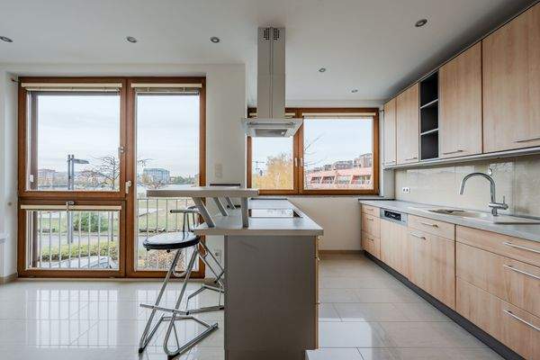 Küche mit traumhaftem Blick