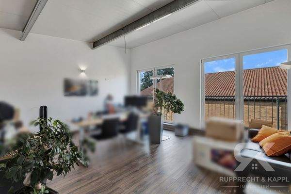 Büro 1 OG Gebäude rechts