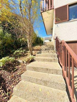 Zugang zur Haustüre 