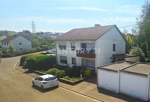 Ansicht des Hauses von der rechten Hausseite 