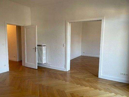 2. OG Wohn- und Esszimmer.jpg