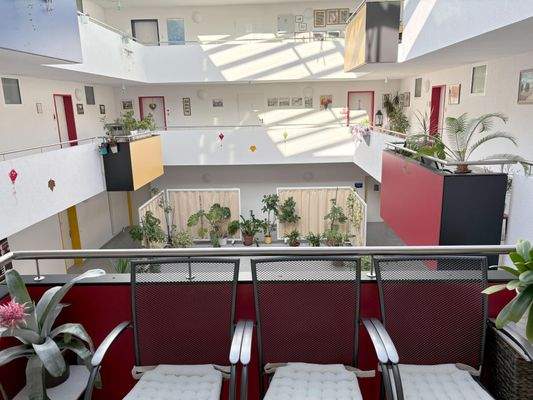 Im windgeschützten Haus