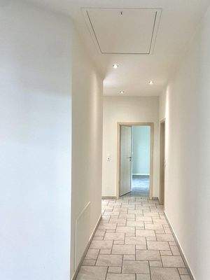 Flur v. WZ aus fotografiert