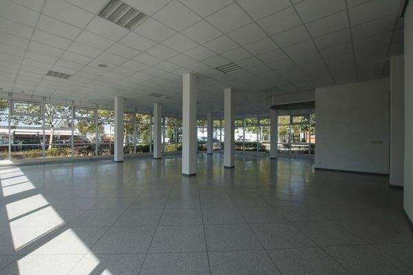 Ausstellungsfläche  im Bürogebäude