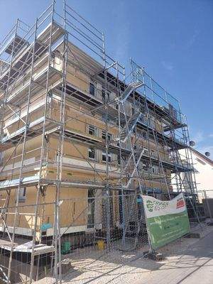 Rohbau Gerüst Häuser 1 und 2 Fassade