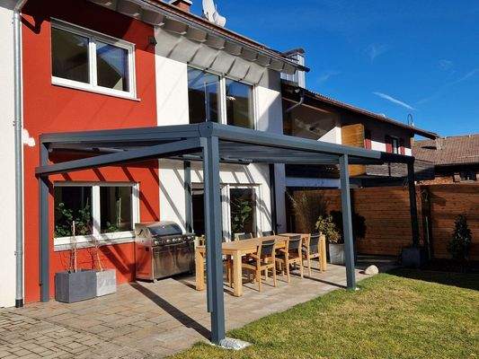 überdachte Terrasse