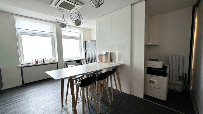 Innenansicht Vordergebäude - J