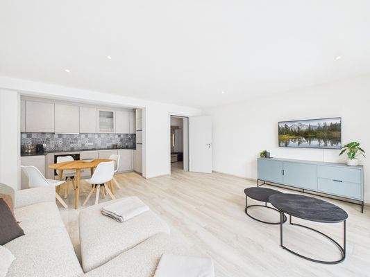 Wohnzimmer mit Offener Küche