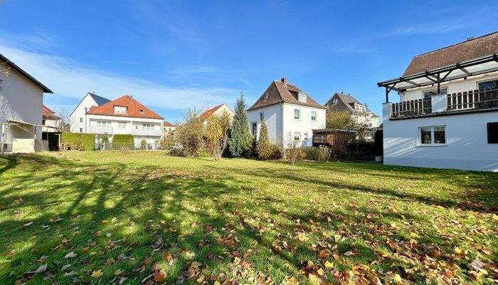 Seitlich Ansicht ohne Bepflanzung