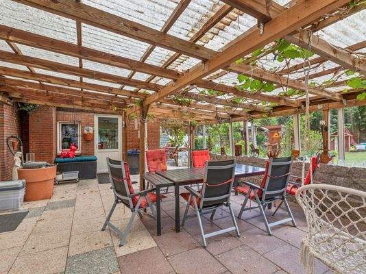 überdachte Terrasse