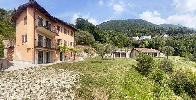 6988pi_40_Villa_Rustiko_Anwesen_Immobilienkauf_Gar