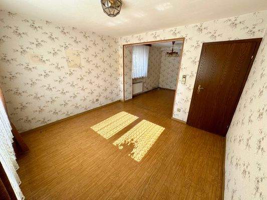 T20 Vorderhaus Wohnzimmer  Bild 1.jpg