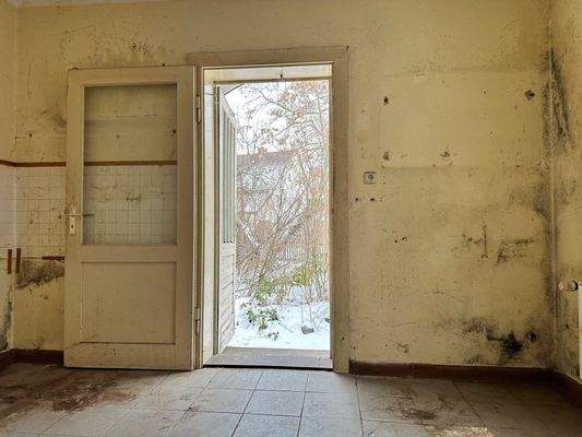 Küche im EG (mit Gartenzugang)