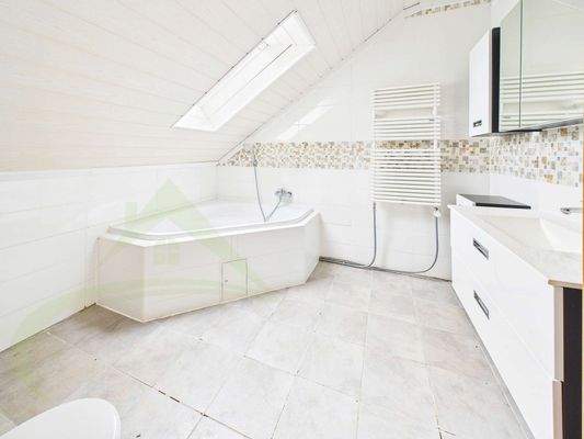 Badezimmer Dachgeschoss