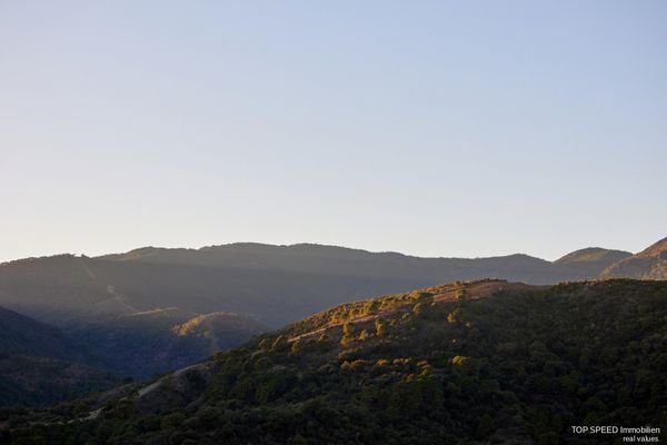 Photo: Plot in Benahavis