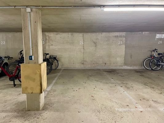 Tiefgaragenstellplatz