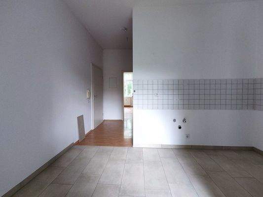 Küche, offen zum Flur hin