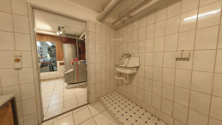 Hauswirtschaftsraum (Keller)