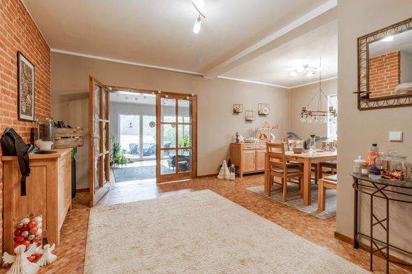 Flur, Essbereich - EG