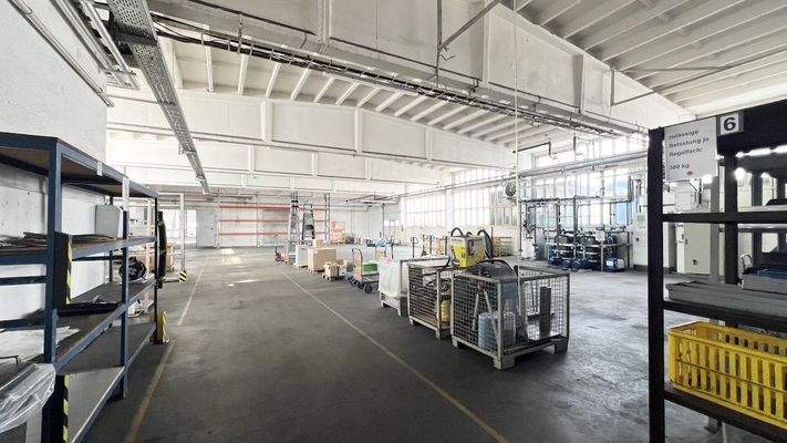 Lagerfläche in der Produktionshalle