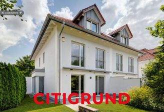 Hausansicht l KI modifiziert