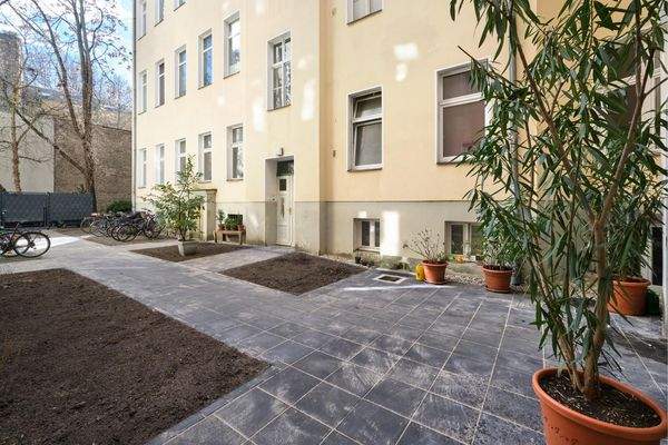 Überarbeiteter Hinterhof