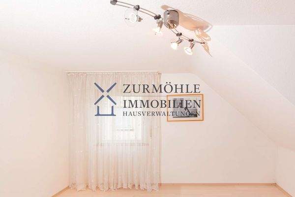 OG Schlafzimmer Bild 1