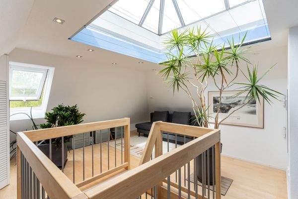 Studio mit Glaskuppel