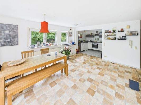 Wohn-/Essbereich (UG)