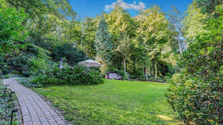 Parkgrundstück oberer Teil