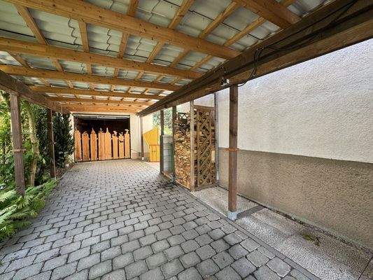 Einzelgarage und Carport