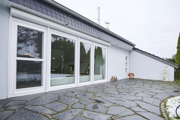 Panoramafensterfront Wohnbereich/Terrasse