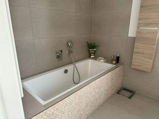 MasterBad m. Fenster, Doppelwaschtisch 