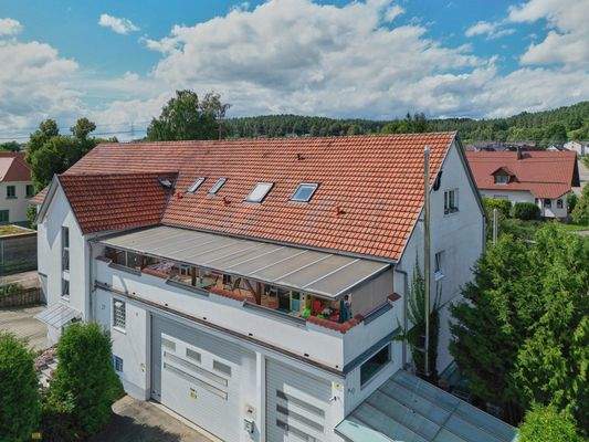 Hübsche Wohnung im Dachgeschoss, Vorderansicht