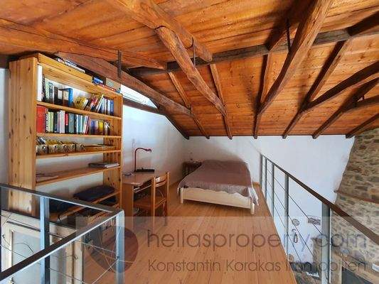 img_6d9967be-6232-4d41-a552-5c067a77d4b5