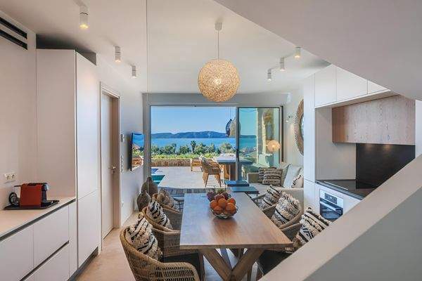 11. Exklusive Villa mit Meerblick und Pool in Gial