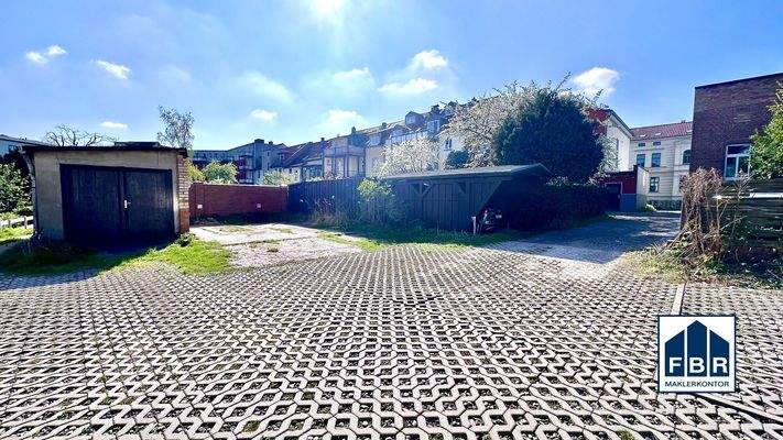 Weitere Ansicht Parkplätze