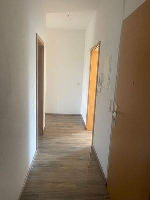 August Bebel Str. 11 Flur.jpg