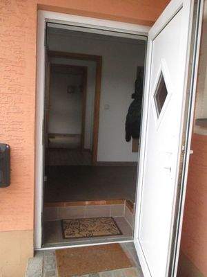 Erdgeschoss Eingang von Rechts.JPG