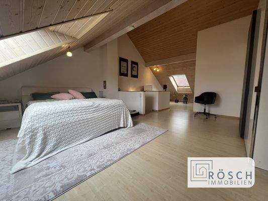 Studiozimmer Dachgeschoss