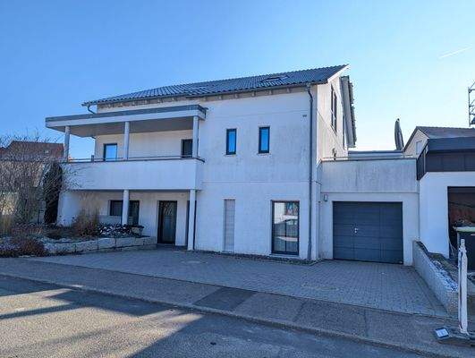 Hausansicht Eingangsbereiche