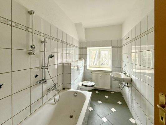 Badezimmer im 2. OG rechts