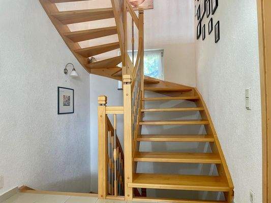 Treppe zum Dachgeschoss