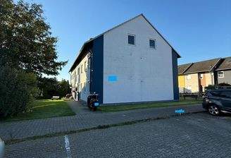 Kfz.-Stellplatz am Haus